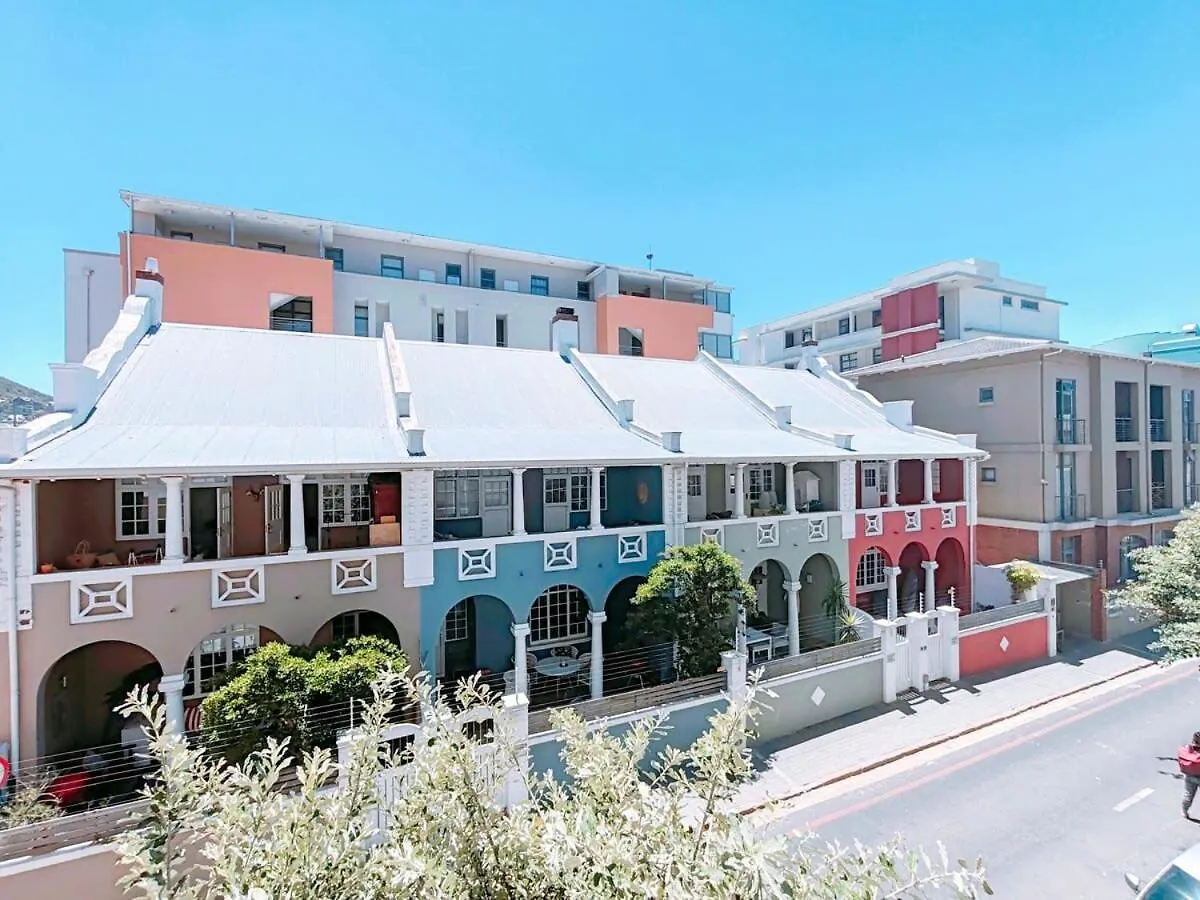 The Waves Empire Apartment Muizenberg 0*,  Sudafrica