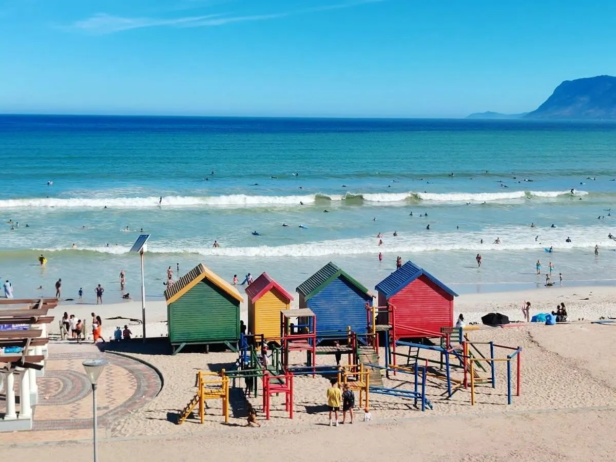 Holiday home The Waves Empire Apartment Muizenberg South Africa