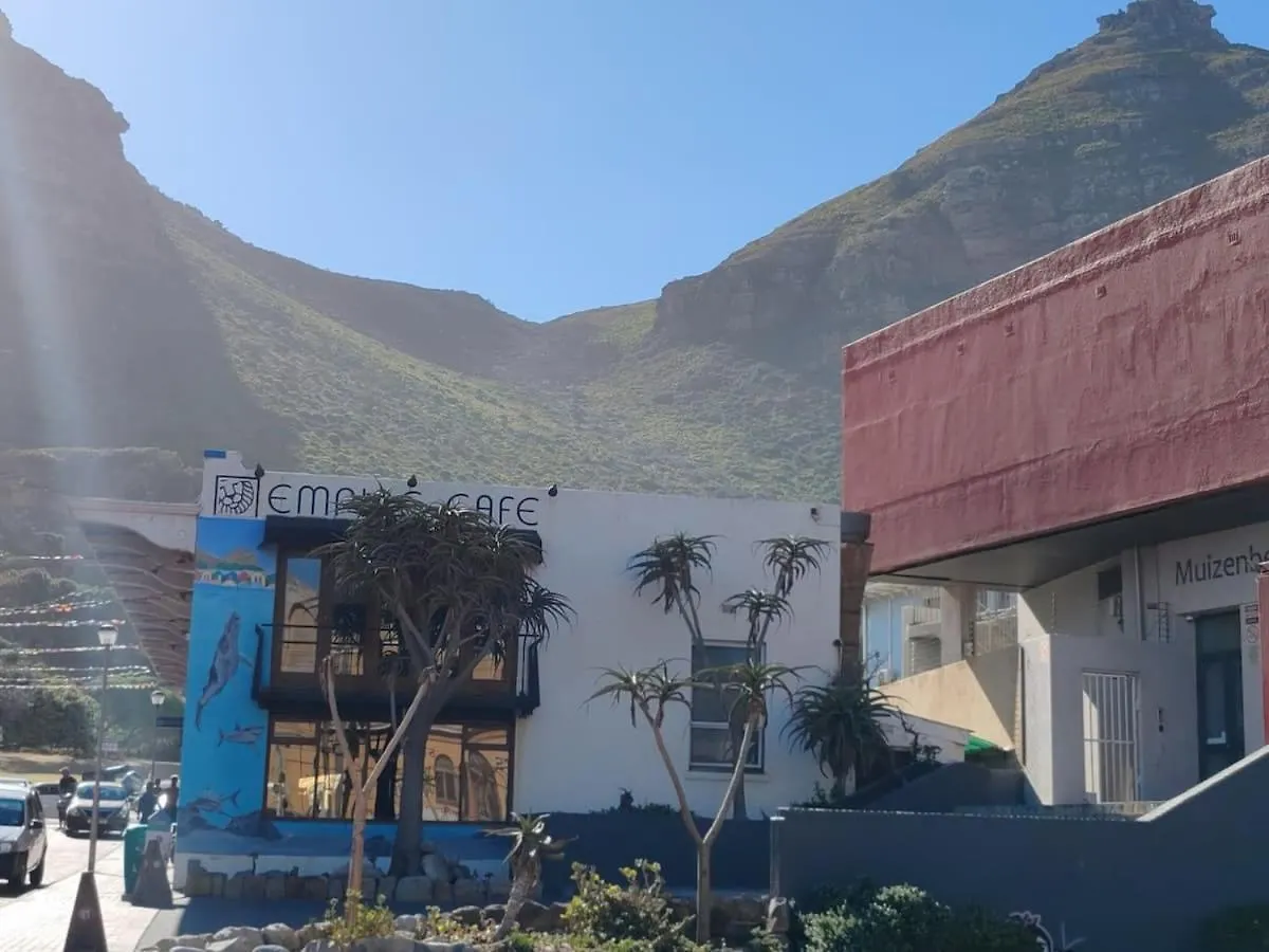 The Waves Empire Apartment Muizenberg South Africa