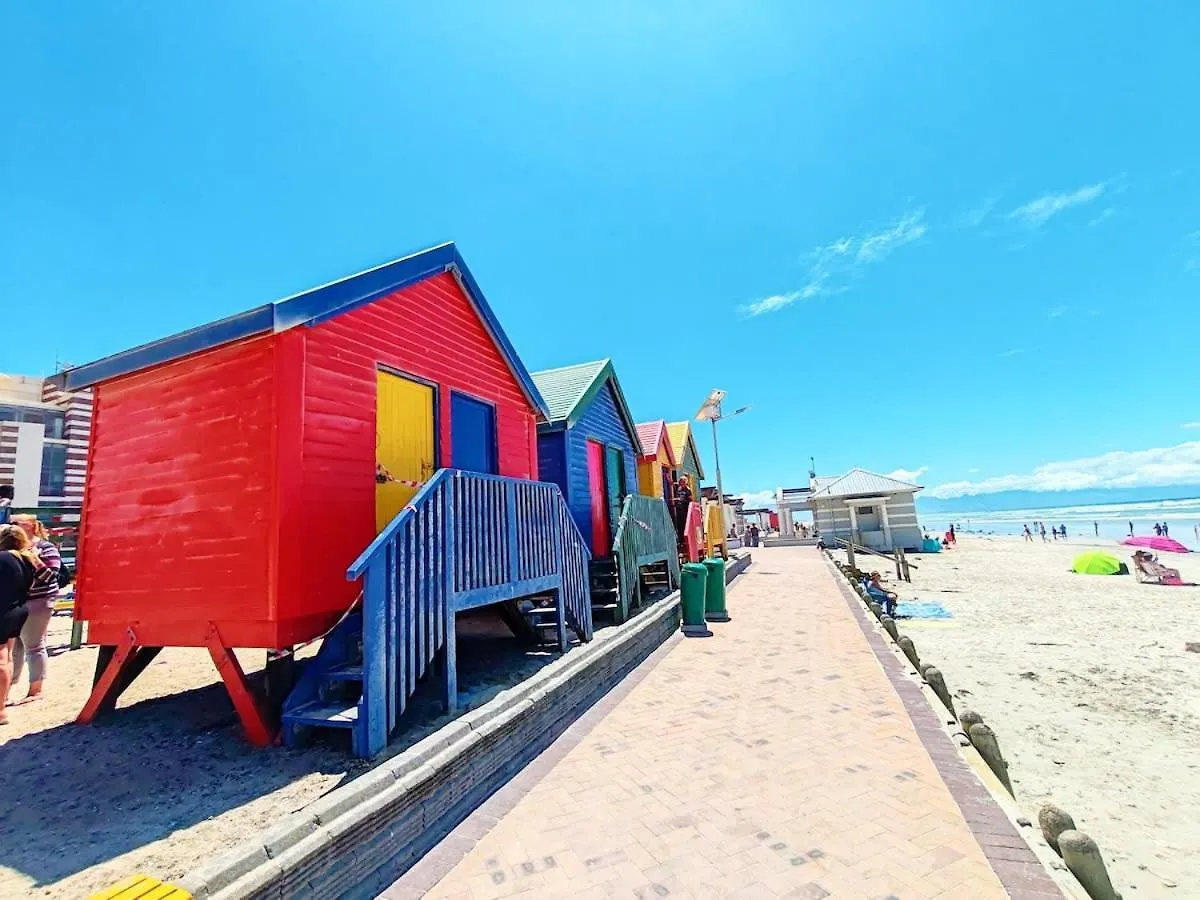 Holiday home The Waves Empire Apartment Muizenberg South Africa
