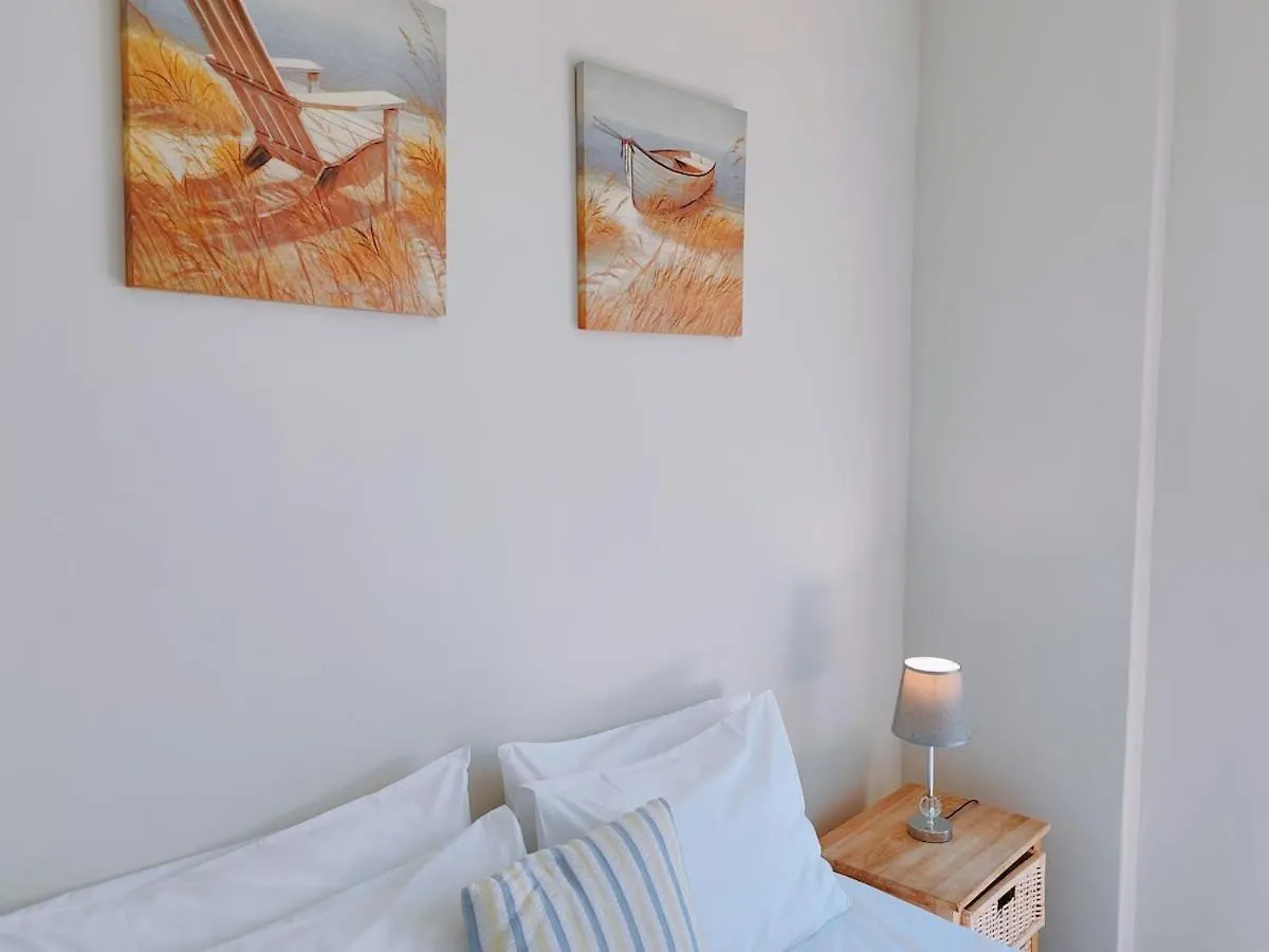The Waves Empire Apartment Muizenberg 0*,