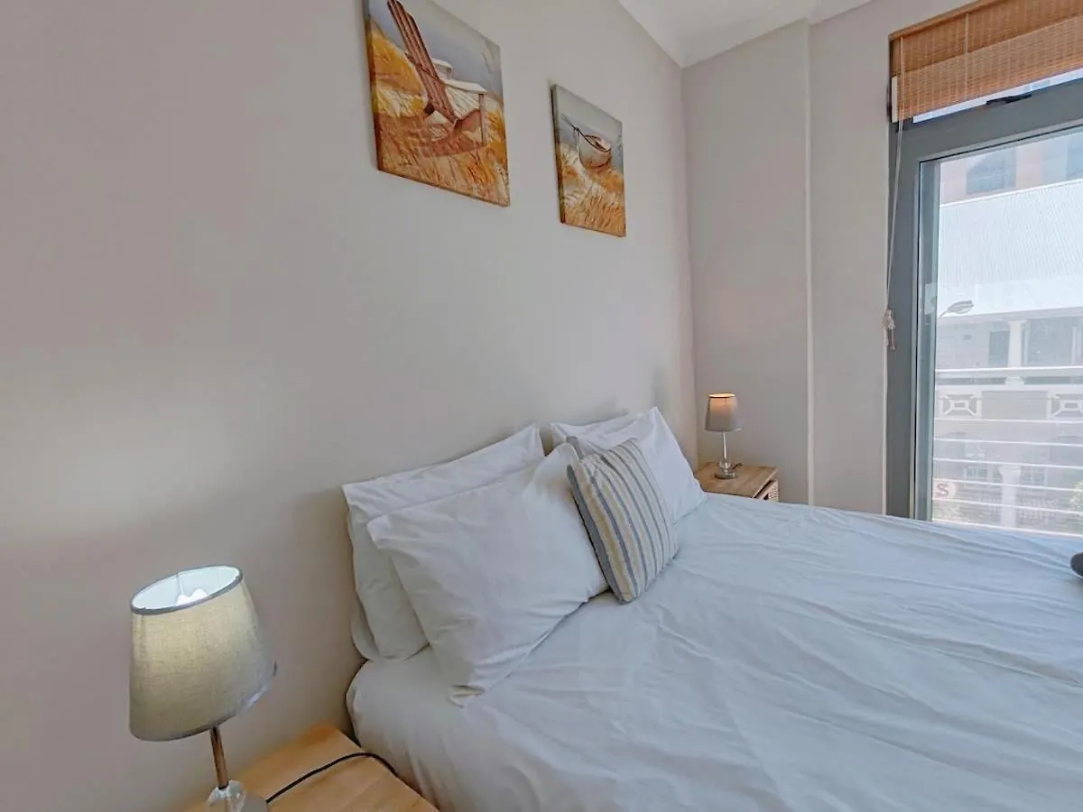 The Waves Empire Apartment Muizenberg 0*,