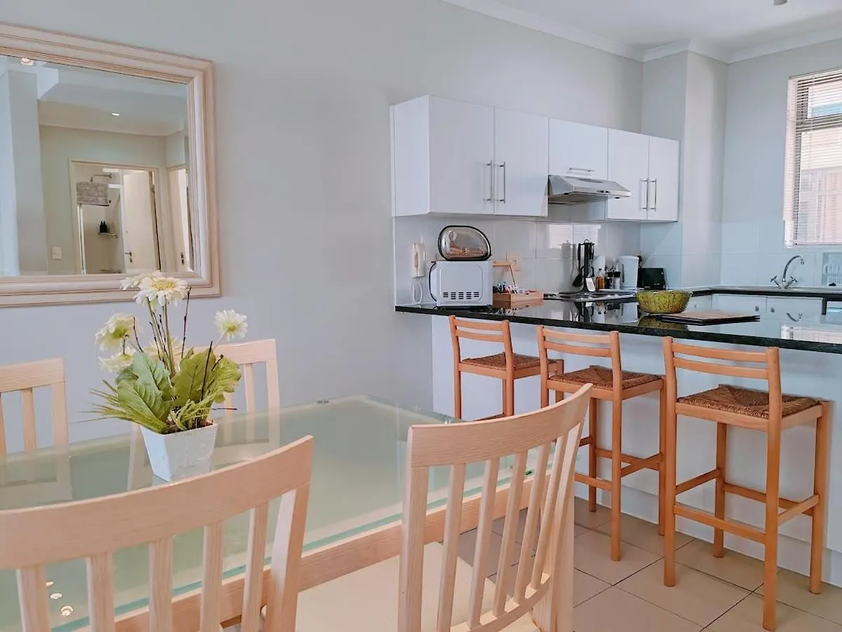 The Waves Empire Apartment Muizenberg Holiday home