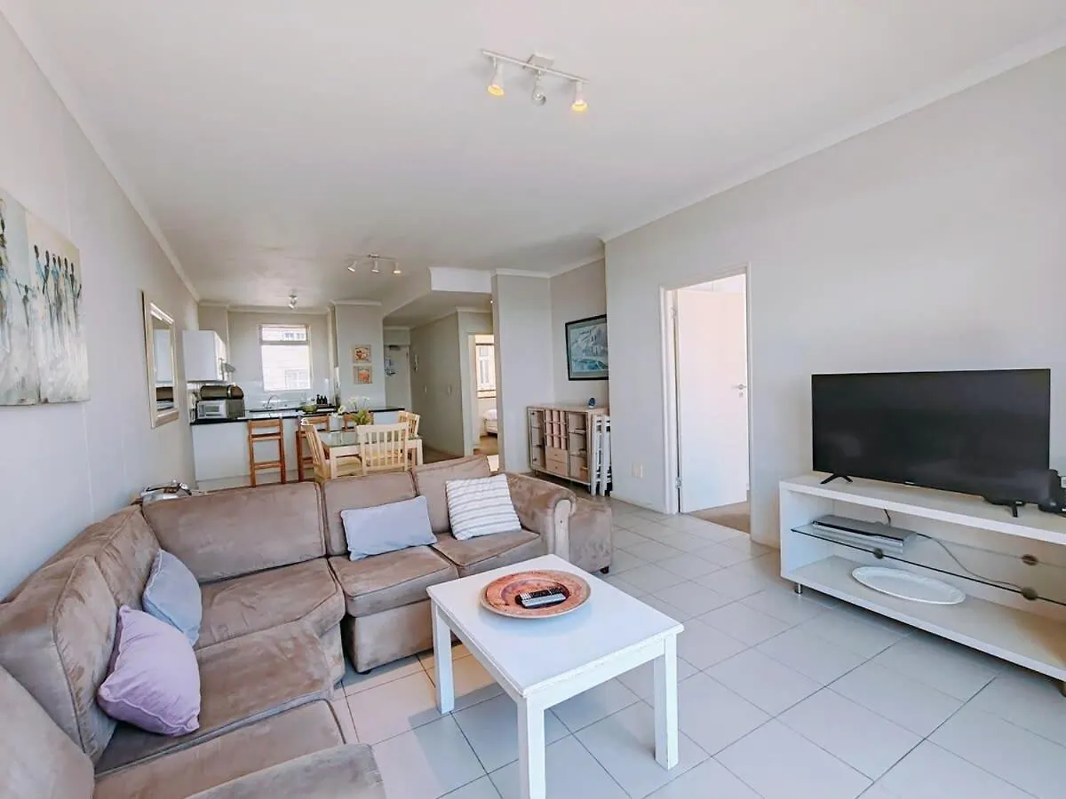 The Waves Empire Apartment Muizenberg 0*,  South Africa